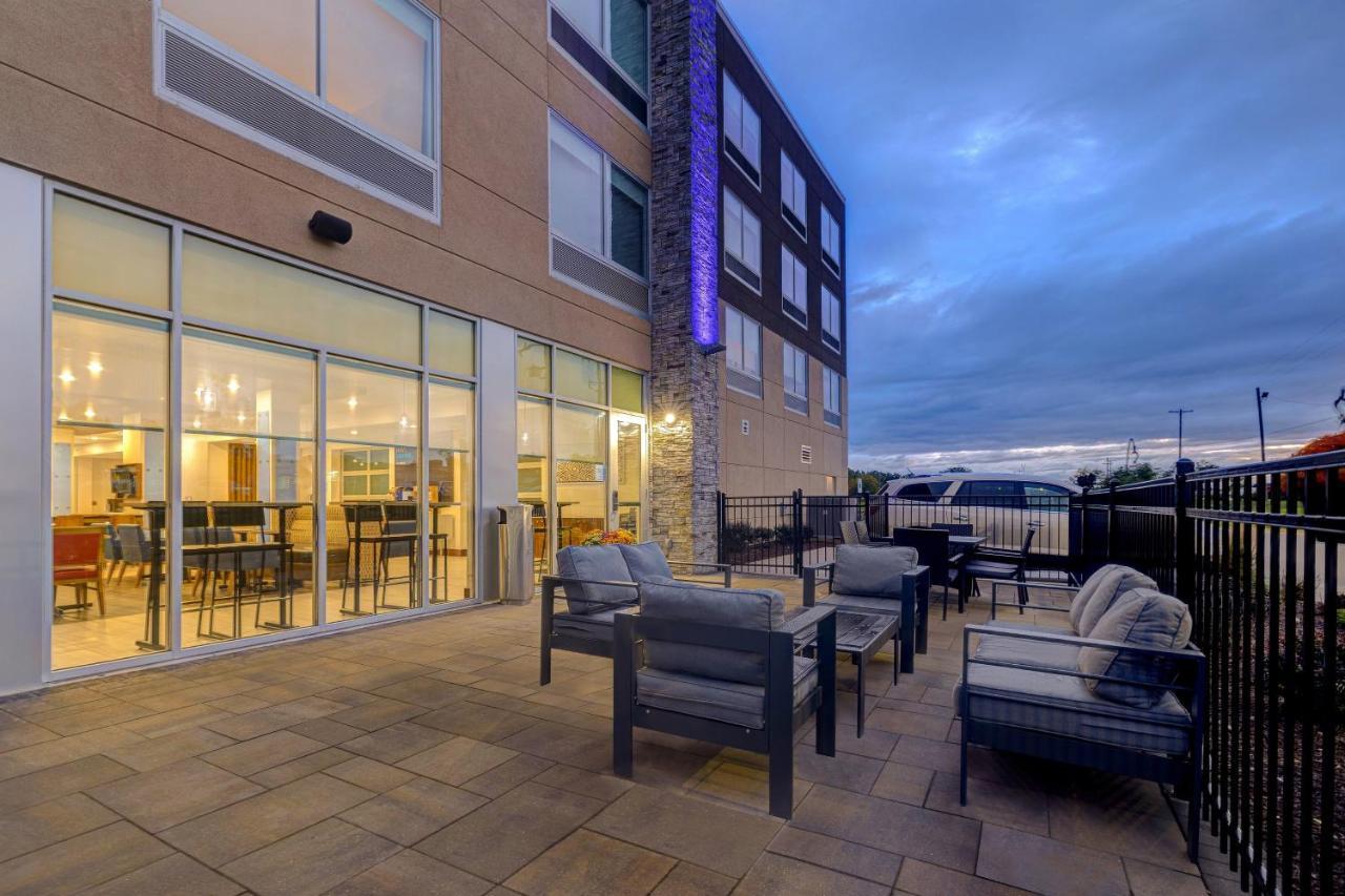 Holiday Inn Express & Suites - Grand Rapids South - Wyoming By Ihg Dış mekan fotoğraf