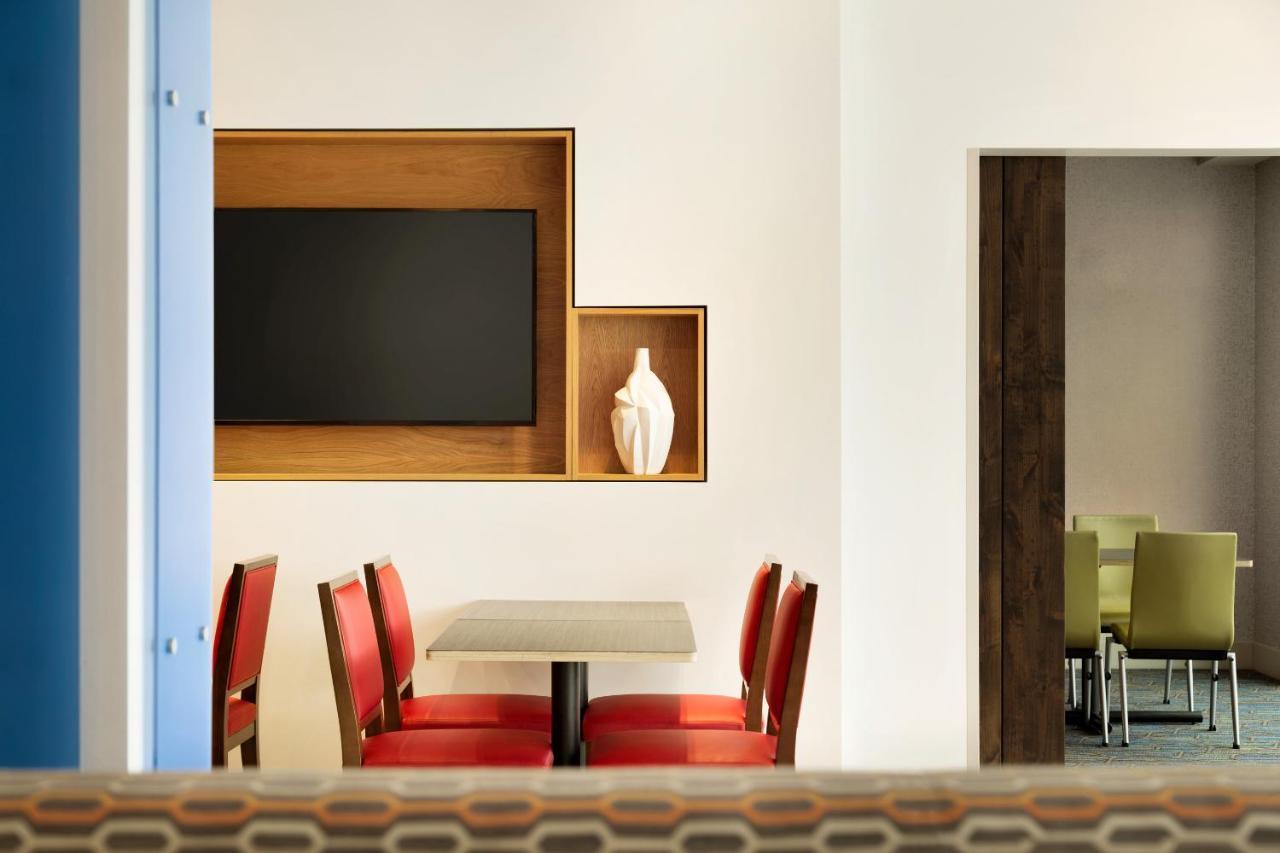 Holiday Inn Express & Suites - Grand Rapids South - Wyoming By Ihg Dış mekan fotoğraf